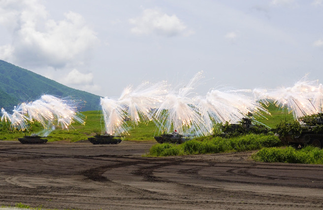 日本陆上自卫队演习画面。（资料照／中央社）