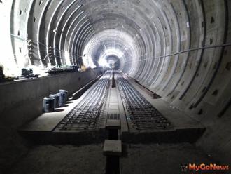 捷運信義線東延段隧道全數貫通