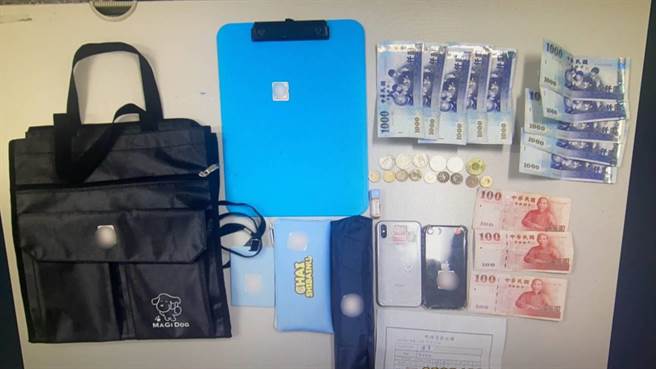 警方逮获投资诈骗的林姓车手，在其身上起获一万余元现金。（读者提供／程炳璋台南传真）