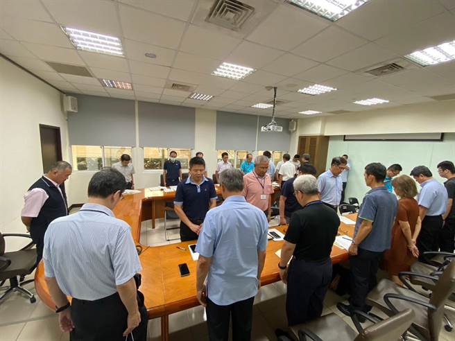 台中市消防局一早召集内、外勤主管召开应变会议，清查辖内高风险性工厂。(摘自台中市消防局脸书）