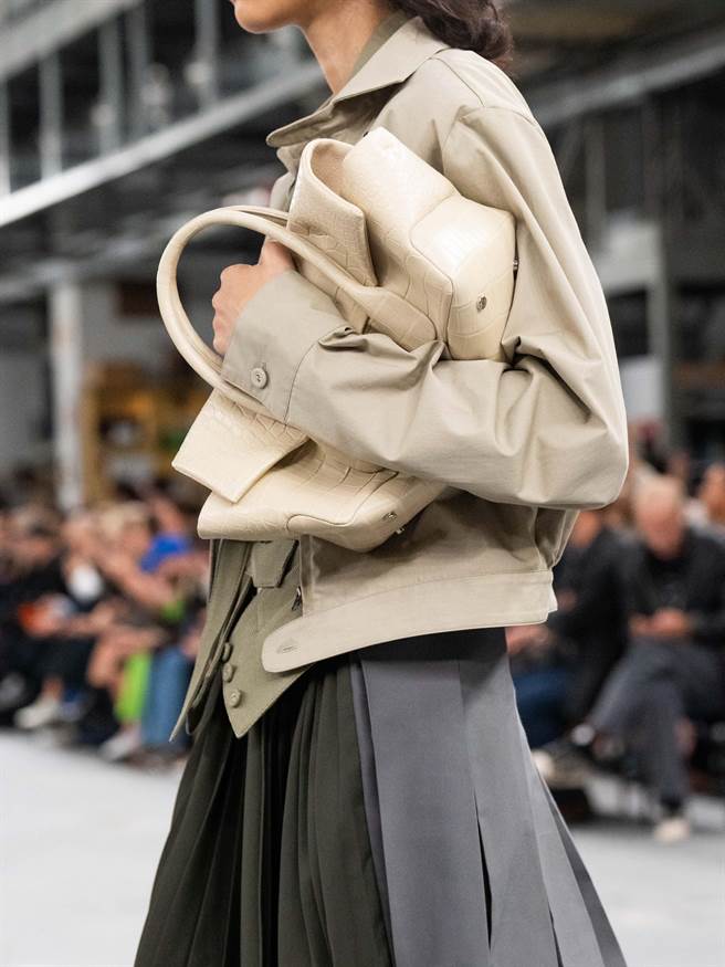 TOD’s 2024春夏系列包款。（TOD’s 提供／林欣仪米兰传真）