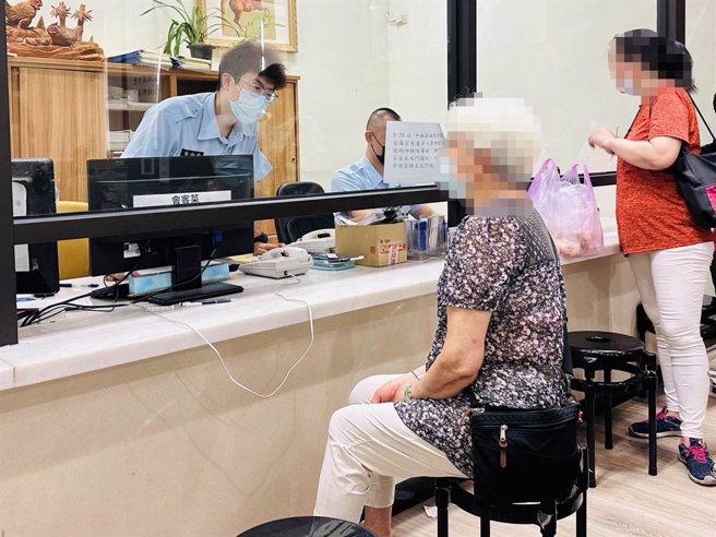 登记台、购物处增设全面透明5毫米双层强化玻璃。（苗栗看守所提供／李京升苗栗传真）