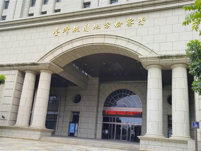 农业脸书粉专「Linbay好油」林裕纮常评论政府农业政策，近期也因为超思进口巴西蛋争议与农业部交火，她日前传出遭威胁，桃园地检署表示，已经分案调。（赖佑维摄））