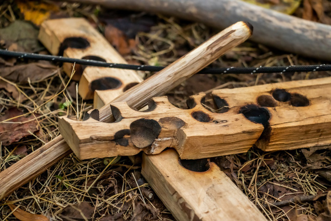 大陆江苏兴化发现新石器时代的「草堰港遗址」，且出土了罕见的「钻木取火器」。(示意图/达志影像)