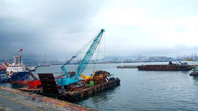 影岛以前造船技术兴盛，造船相关产业也跟着风生水起，后来因为造船业迁移而没落。(陈韵萍摄)