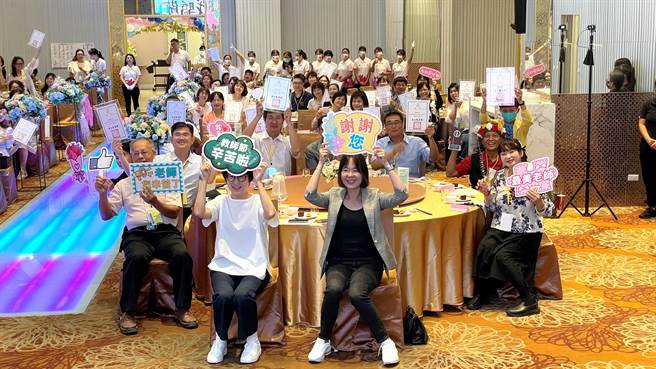 台东县政府举办112年度教师节表扬大会，表扬222位教育工作者。（萧嘉蕙摄）