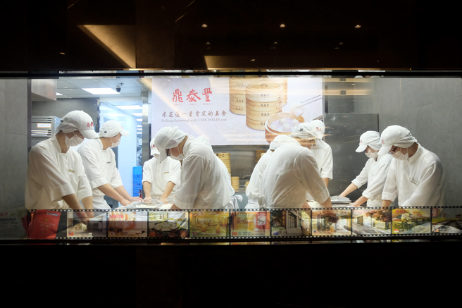 鼎泰豐展店數眾多，是不少人想吃小籠包時第一個想到的餐廳。（示意圖／Shutterstock／達志）