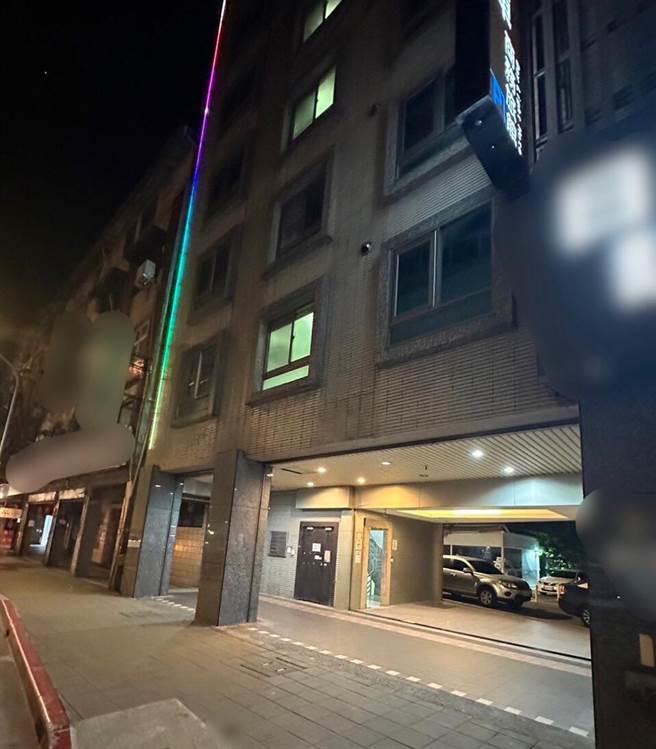 张姓通缉犯心虚躲避警方临检，不慎从4楼摔落到1楼，最后狼狈落网。（民眾提供）