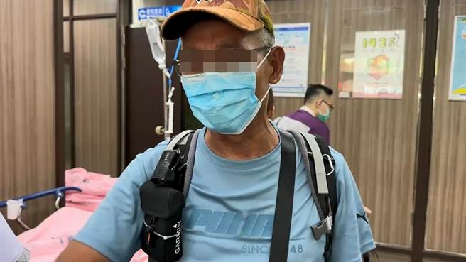 伤患表示，他们原本想从蜂群的旁边绕过，但没想到蜂群立即飞起攻击他们一行人。（张志康摄）