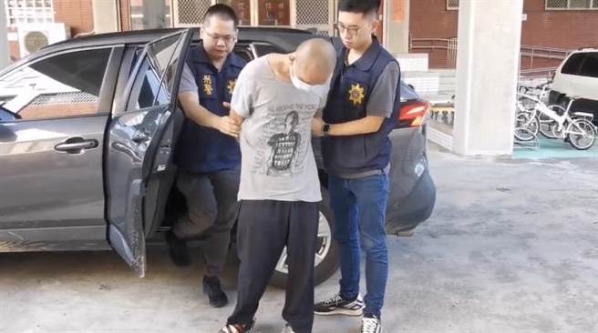 嘉義看守所自主監外收容人邱建偉逾期未歸，今中午在台南市新營一家旅社被警方逮獲。（呂妍庭翻攝）