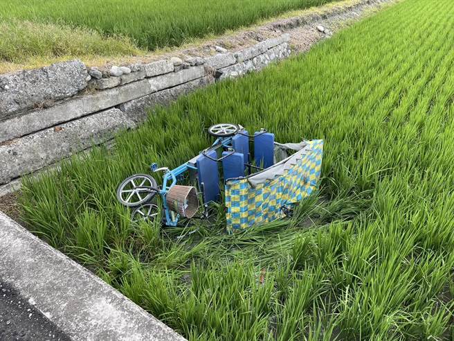 台东观光区电动四轮车意外频传，由于多为拼装车，业者无法出具出厂证明，申请许可证及牌照卡关。（萧嘉蕙摄）