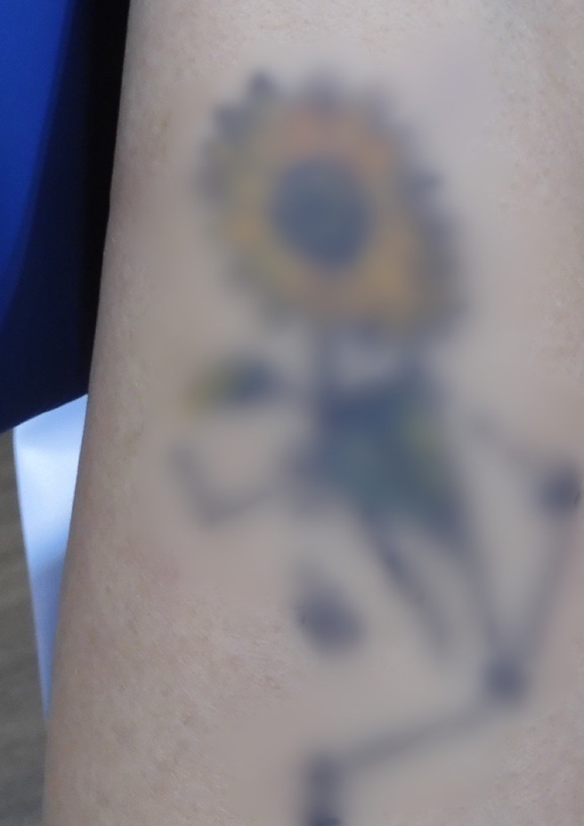 警方发现该具无名女尸手臂上一处刺青。（照片 / 新庄警分局提供）