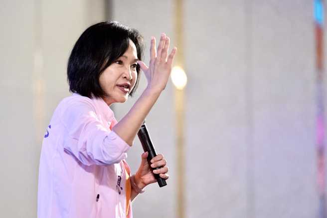 国民党智库执行长柯志恩痛批，官员的态度印证「今天公祭明天忘记」，是警消人员及家属心中永远的痛。（翻摄自柯志恩脸书）