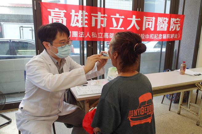 大同医院中秋前为长辈及弱势健诊。（图片来源：大同医院提供）
