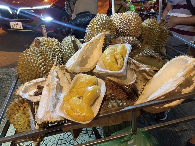 过去两年，中国大陆进口了总价值60亿美元的榴槤，占全球市场需求量的91％。（示意图／中时资料照／宋亚真摄）