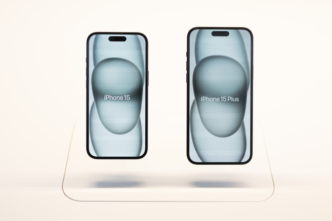 iPhone 15和iPhone 15 Pro Max等待到貨時間要超過前代產品iPhone 14很多。（圖／美聯社)