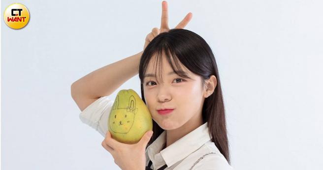 本月底适逢中秋节连假，李多慧接受本刊独家专访分享韩国传统习俗。（图／林士杰摄）