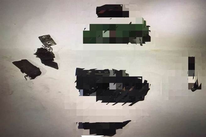 警方现场发现之爆裂物残存物。（图 / 中时资料照）