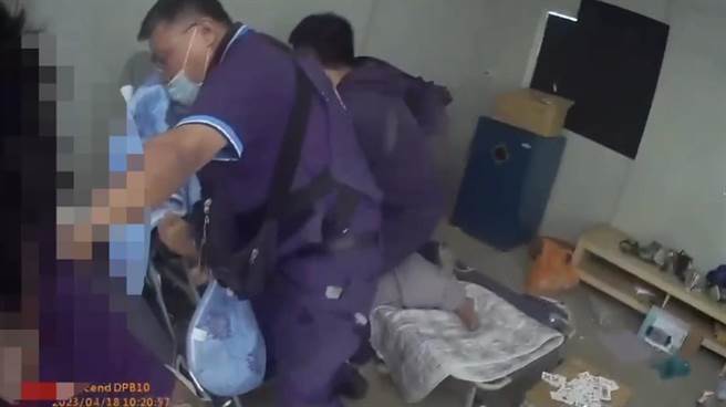 张男等3人收购感冒药，打算进一步提炼制毒，警方趁3人熟睡时一举捣破。（翻摄照片／洪靖宜高雄传真）