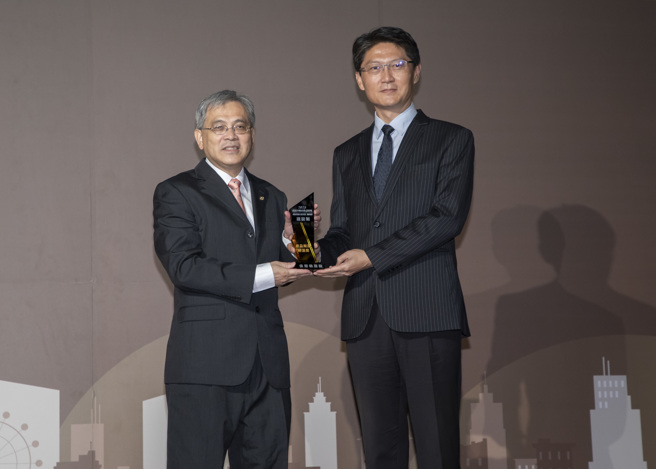 佳榮泰建設榮獲建設類《產品規劃精湛獎》。(中時新聞網攝)