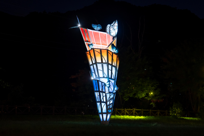 森冈厚次《迁徙中的蝴蝶》(臺东县政府提供)