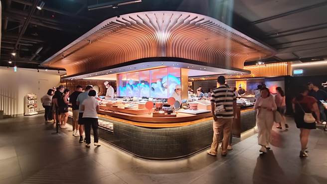 大叶高岛屋5楼旭集和食集锦占地500坪，是北部最大分店。（大叶高岛屋提供／朱世凯台北传真）