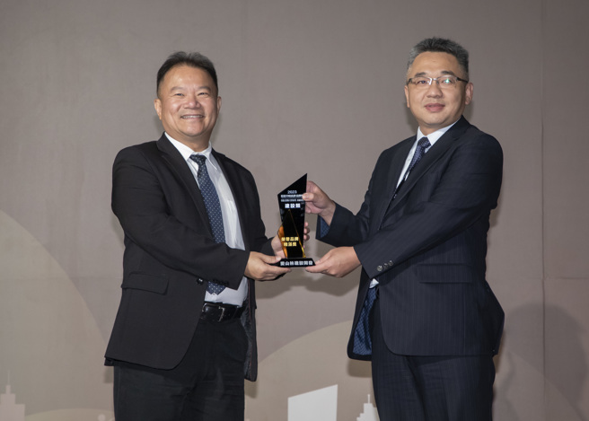 爱山林建设开发荣获建设类《荣誉品牌精湛奖》。(中时新闻网摄)