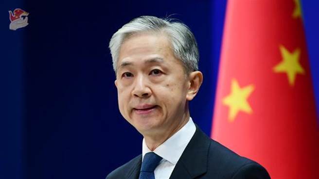 大陆外交部重申黄岩岛是中国固有领土，菲方撤除浮动屏障行动纯属闹剧。（大陆外交部）