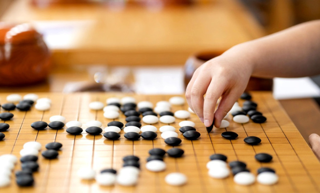 杭州亚运代表队女棋手遭霸凌退队事件，日前在围棋界掀起轩然大波。（示意图／Shutterstock）