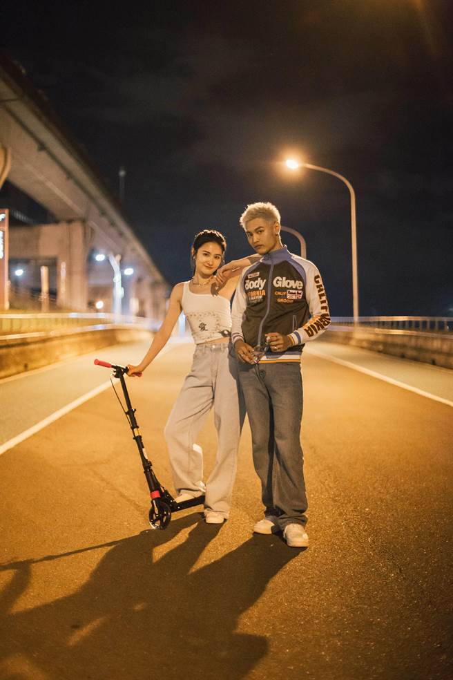 黄祝贤儒MV邀来选秀时期的好战友那祈担任女主角。（华研国际提供）