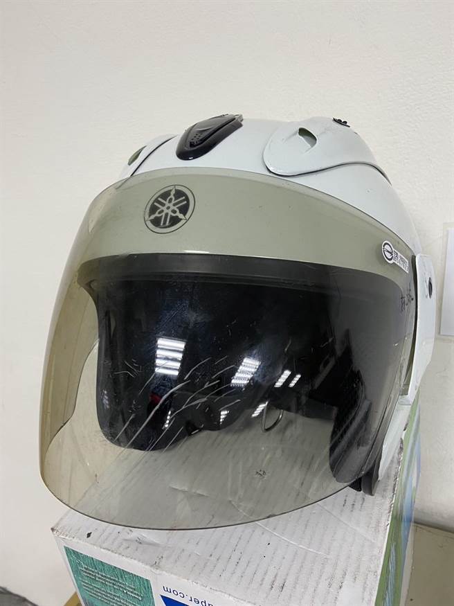 陈男持安全帽殴打对方，被依社维法裁处。（翻摄照片／林郁平台北传真）