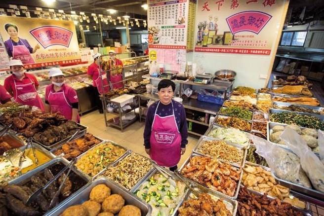 南门中继市场将于29日举办「南门市场暂别感恩活动」，现场将捐赠新市场购物金给邻里弱势家庭。（北市市场处提供）