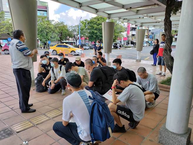 分阶段入营名额有限，去年全国有9818名役男报名，云林县仅中64人。（云林县府提供）