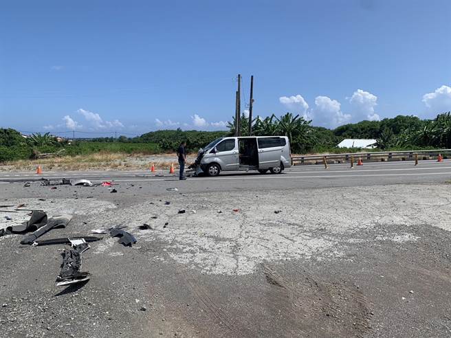 台9线太麻里乡香兰路段今天中午发生两车对撞事故。（大武警察分局／蔡旻妤台东传真）