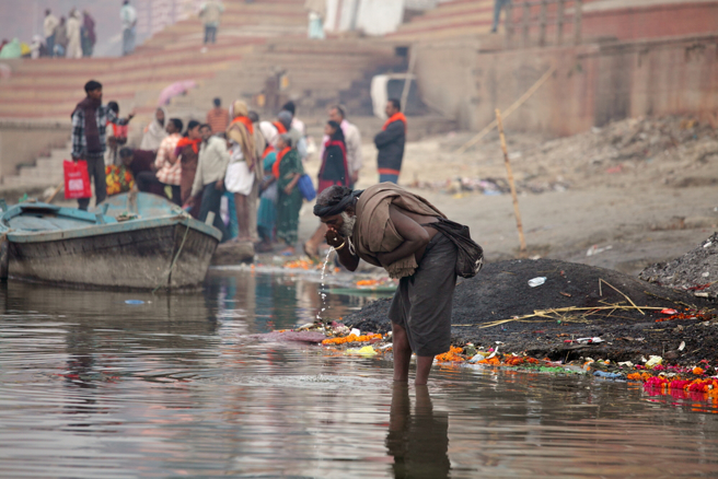 联合国人口基金今年4月预测，印度人口达14亿2860万，成为全球人口最多的国家，有65%人口不到35岁。专家乐观认为，人口红利若运用得当，将为印度带来一波强劲的经济发展。(示意图/shutterstock)