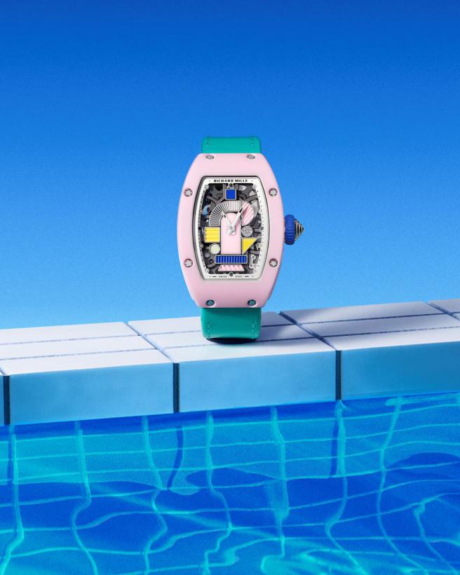 RICHARD MILLE近日新推出RM 07-01粉红色陶瓷腕表，充满青春活力。（RICHARD MILLE提供）