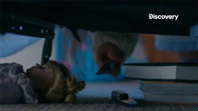 《娜塔利亚怪案奇闻》讲述真实故事，巴内特家指控娜塔利亚在房间里藏刀，意图杀害他们。（Discovery提供）