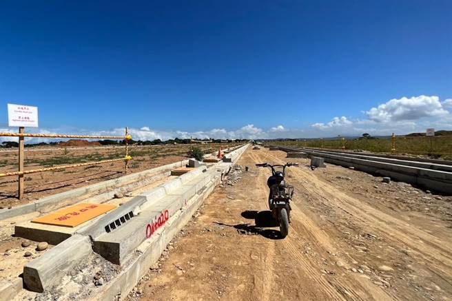 桃园航空城28日办理首件航空城A1标安置街廓点交给民眾作业。（蔡明亘摄）