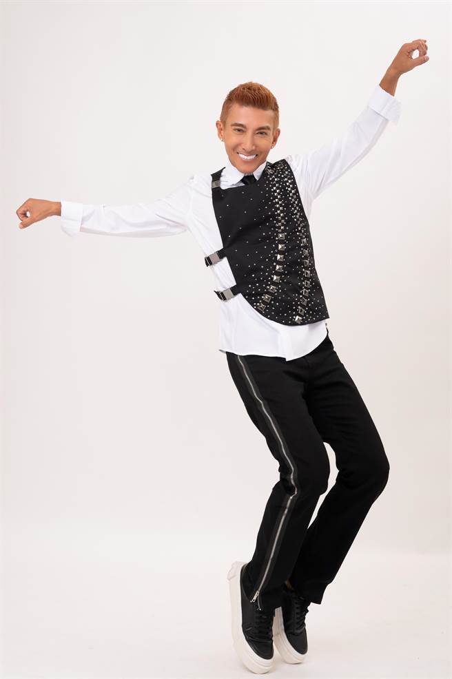 潘若迪花1年时间筹备，推出最新全民运动舞曲〈Here We Go〉。（艾迪升传播提供）