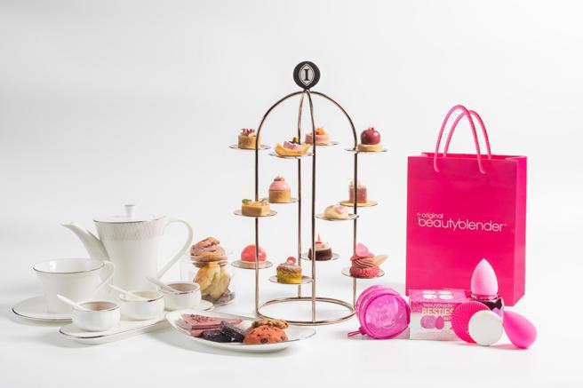 高雄洲际酒店响应国际乳癌关注月，推出「beautyblender原创美妆蛋」粉红主题下午茶。（高雄洲际酒店提供）