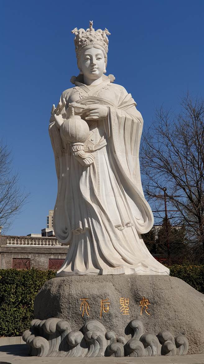 湄洲妈祖入台巡安非首次，陆委会不需要杯弓蛇影。图为天津天后宫妈祖像。（蓝孝威摄）