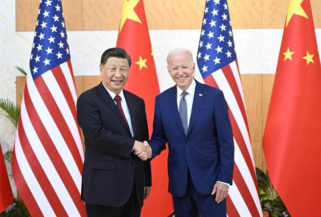 中國國家主席習近平去年11月在峇里島，與美國總統拜登舉行會晤。（摘自新華社）