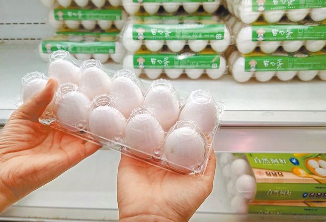專家建議民眾盡量買盒裝水洗蛋，要留意包裝盒上的牧場名稱，如果沒標示就別買。（本報資料照片）