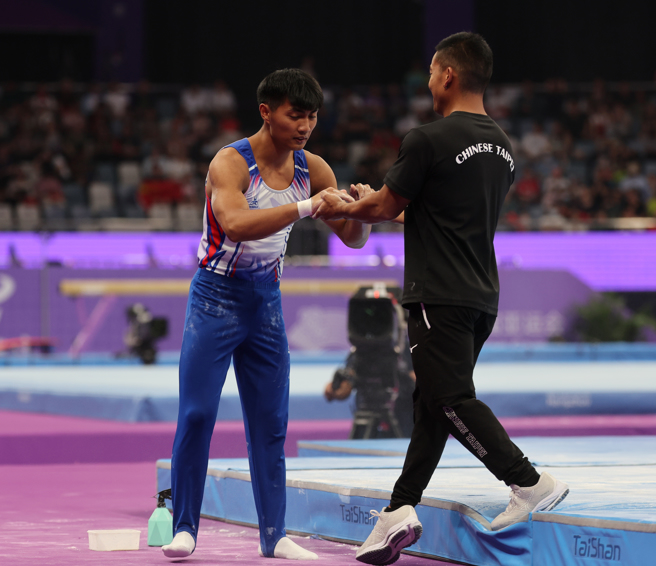 黄彦章在男子体操单杠决赛获得第五名。(中华奥会提供／黄邱伦传真)