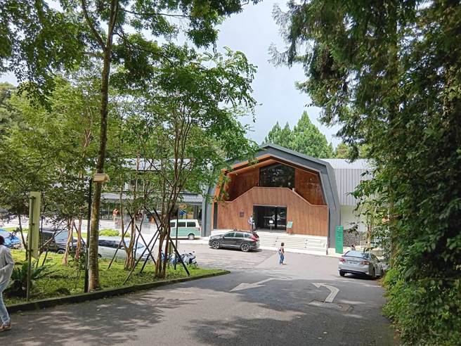 溪头福华饭店中秋连假有8成订房率，国庆连假前3天已经提前客满。（溪头福华饭店提供）