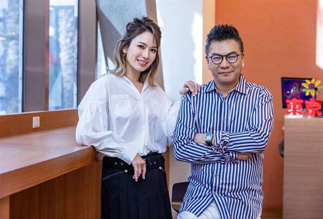 沈玉琳（右）、Melody开心入围金钟58「最佳综艺节目主持人奖」。（罗永铭摄）