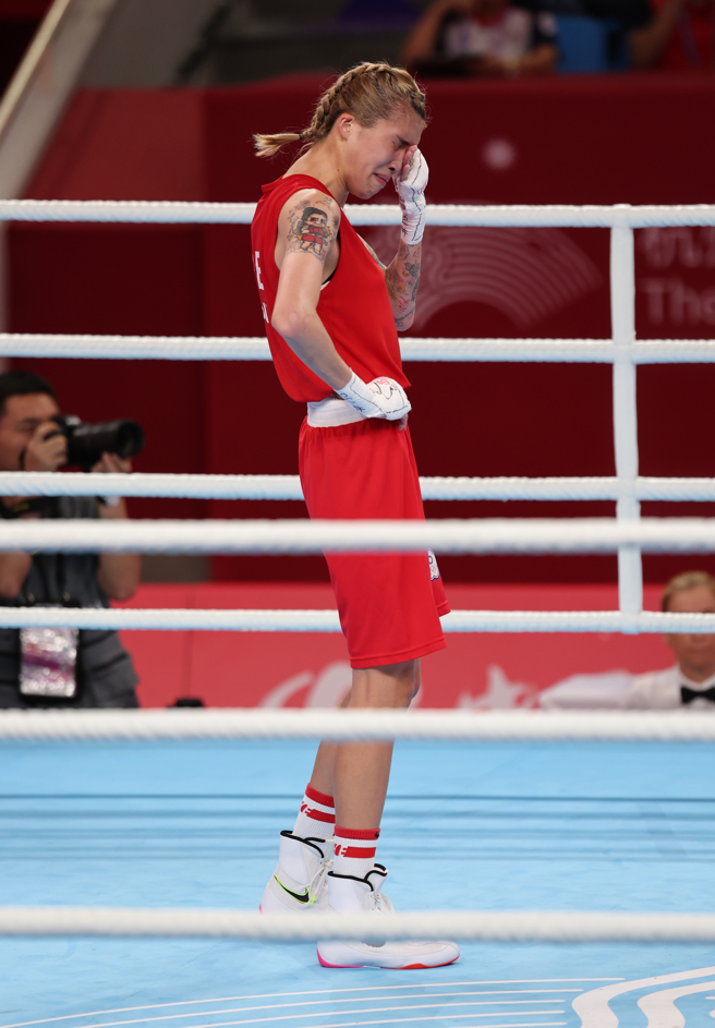 中华队拳击好手黄筱雯在杭州亚运拳击女子54公斤级止步8强。（中华奥会提供）