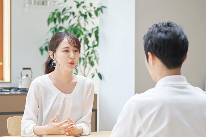 当男人对妳感到腻了，他也许不会明说，但言行中会显露迹象。（示意图/达志影像/shutterstock)