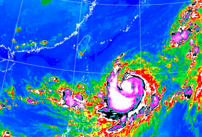 小犬颱风预测将在周三、周四最接近台湾。（翻摄自气象署）