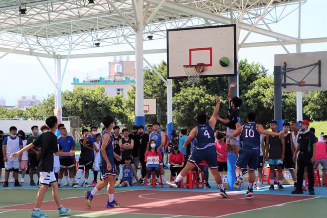 亚运3对3男篮逆转夺金令人热血沸腾，许多网友也认定3对3才是国球，很多人从小打到大。（报系资料照）